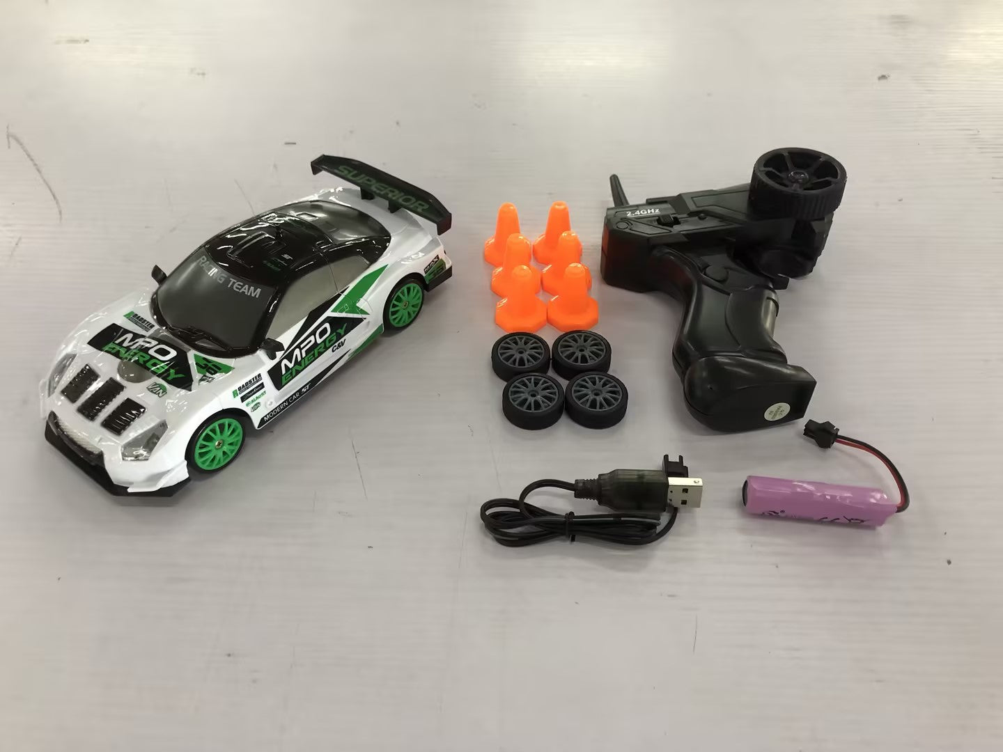 2.4G 4WD RC Drift Car – GTR & AE86 Remote Control Racing Models for Kids
