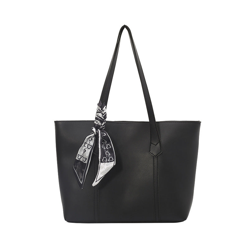 Versatile Commuter Shoulder Bag with Premium Sophisticated Tote Design