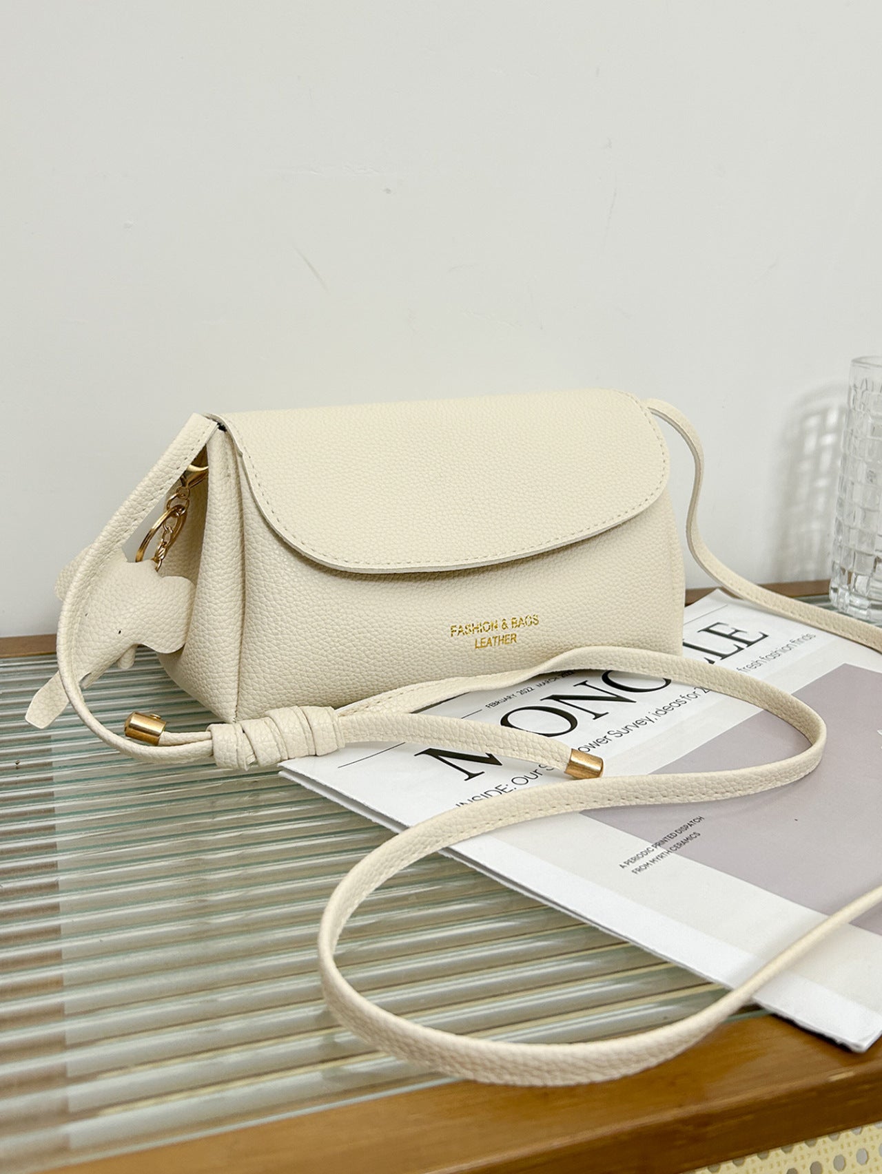 Versatile Soft Shoulder Fashionable Solid Colour Casual Bag for Women