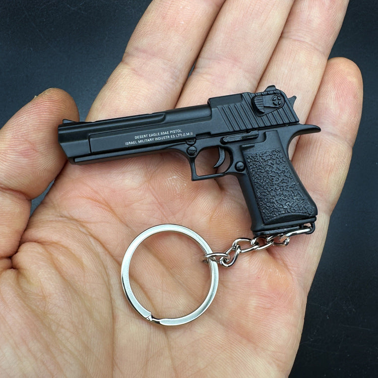 Creative Desert Eagle Pistol Metal Keychain Pendant 1:4 Scale Key Ring Bag Charm Accessory