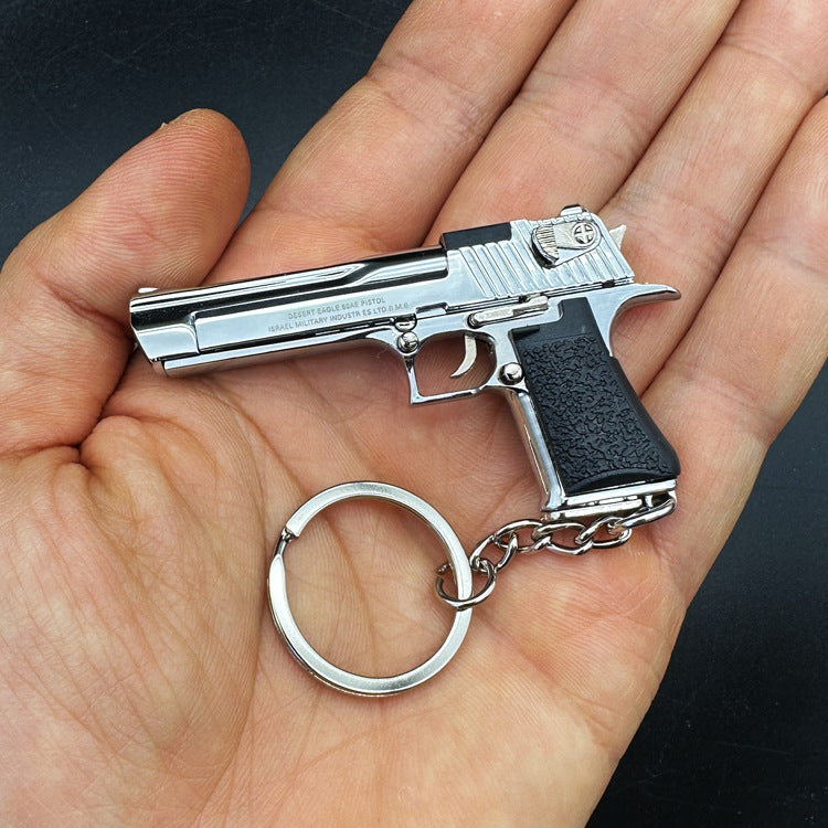 Creative Desert Eagle Pistol Metal Keychain Pendant 1:4 Scale Key Ring Bag Charm Accessory