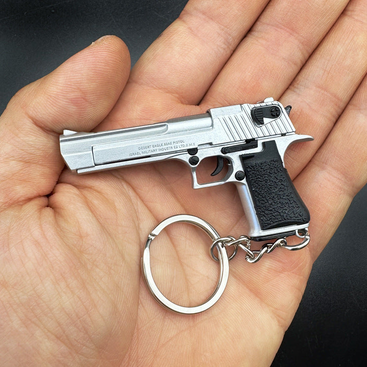Creative Desert Eagle Pistol Metal Keychain Pendant 1:4 Scale Key Ring Bag Charm Accessory