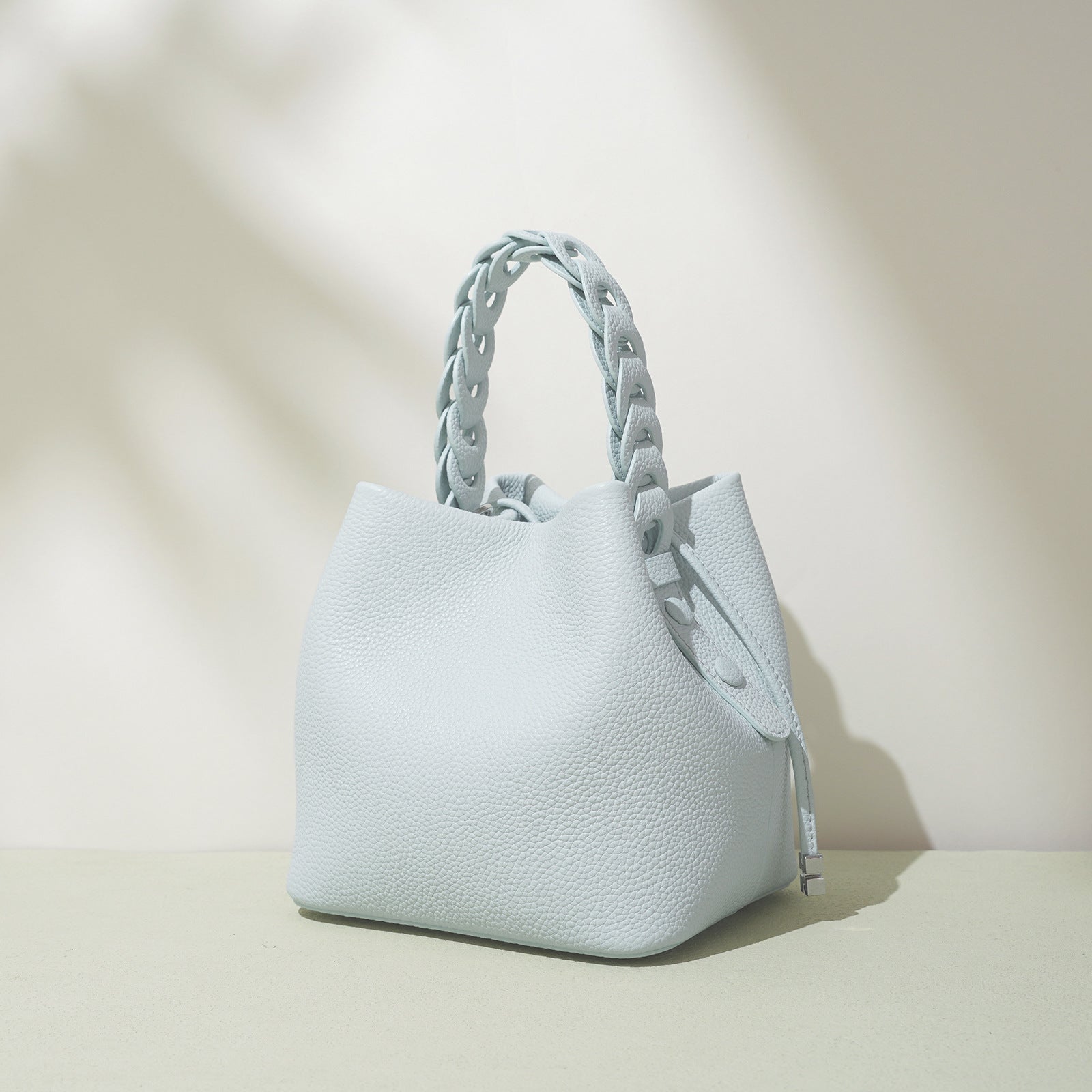 Spring New Arrival Top-Grain Genuine Leather Crossbody Bag for Women