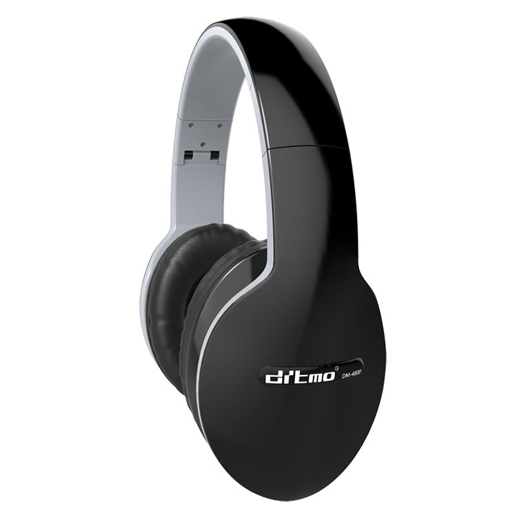 Black headphones with 'difo' branding on a white background