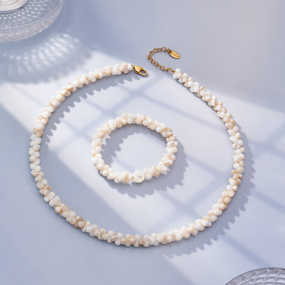 Natural Shell Shaped Beaded Necklace For Women