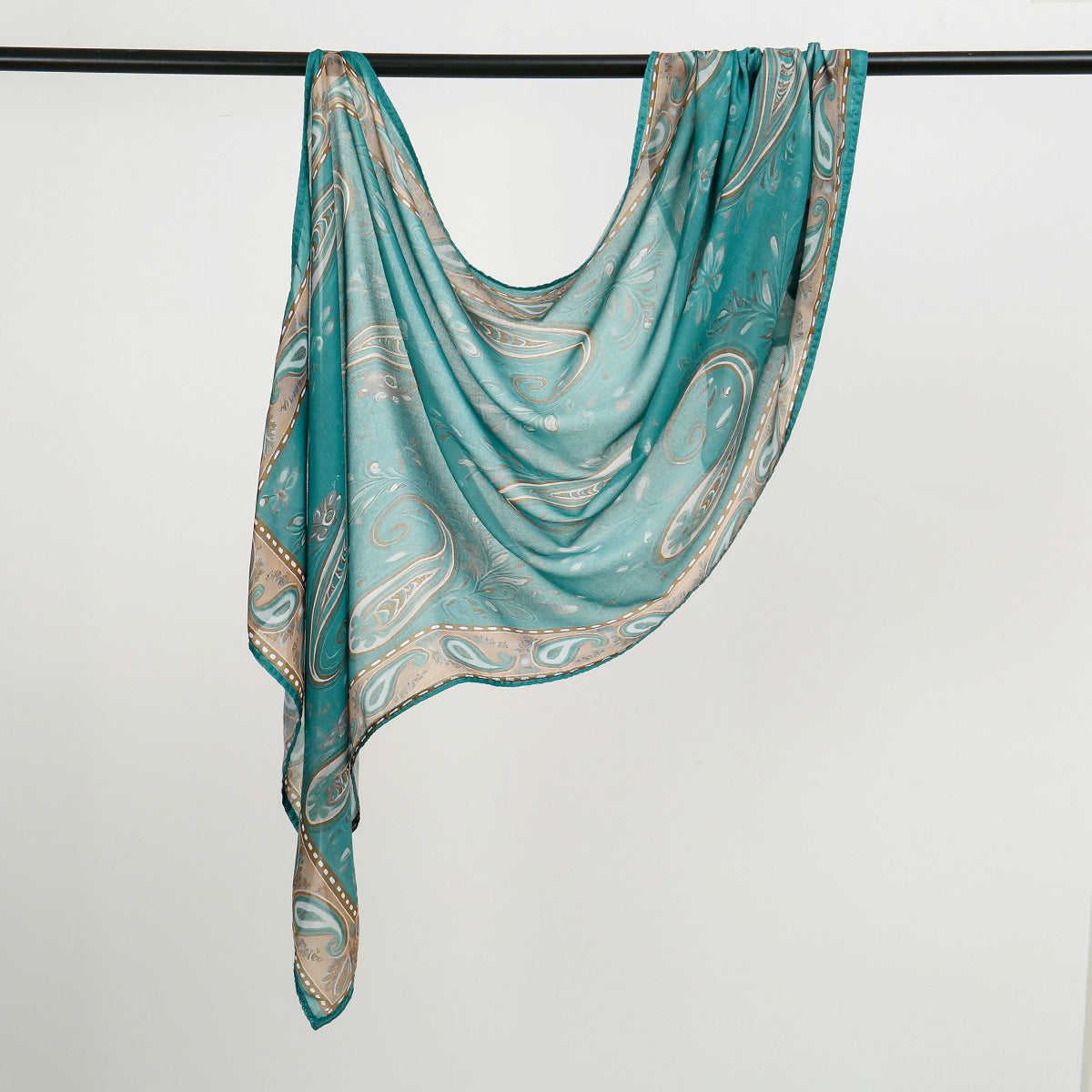 Traditional Middle Eastern Ethnic Arab-Style Headscarf for women