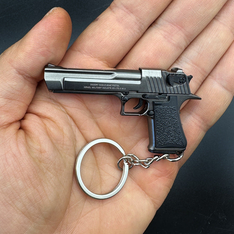 Creative Desert Eagle Pistol Metal Keychain Pendant 1:4 Scale Key Ring Bag Charm Accessory