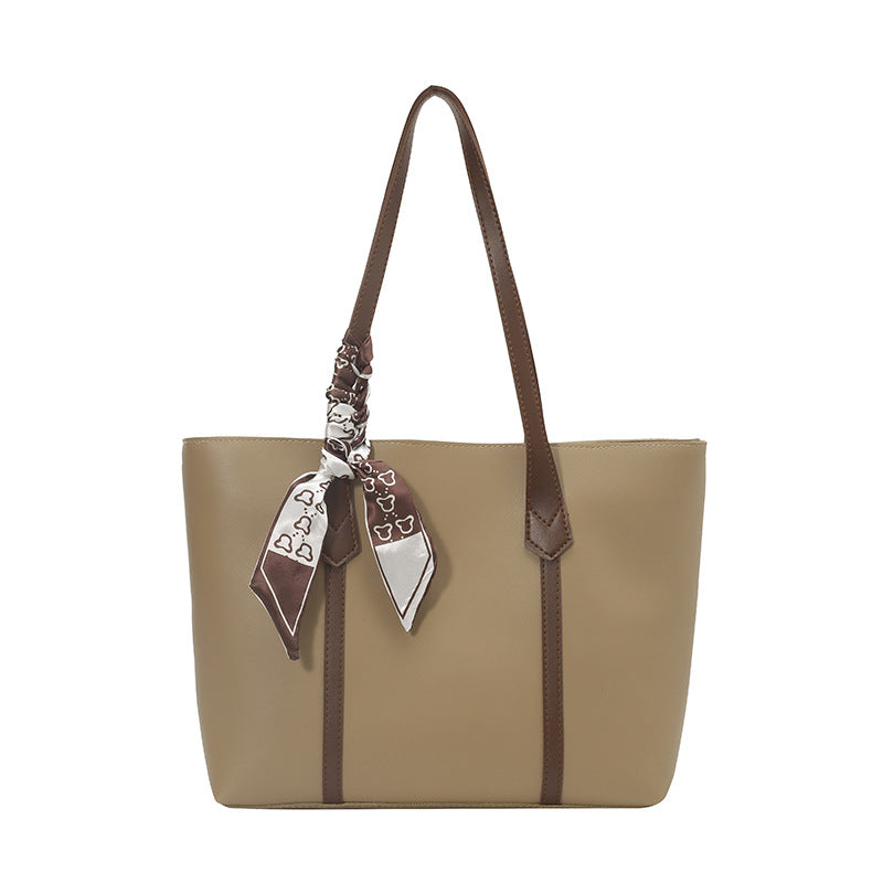 Versatile Commuter Shoulder Bag with Premium Sophisticated Tote Design